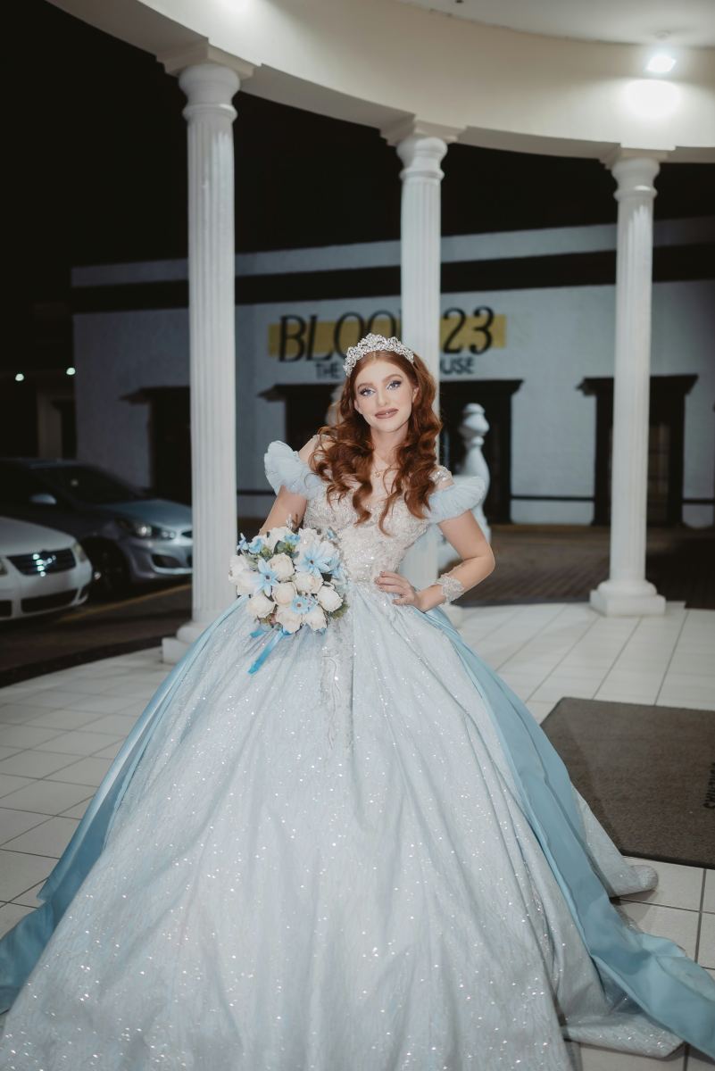 Valentina Torres — XV Años