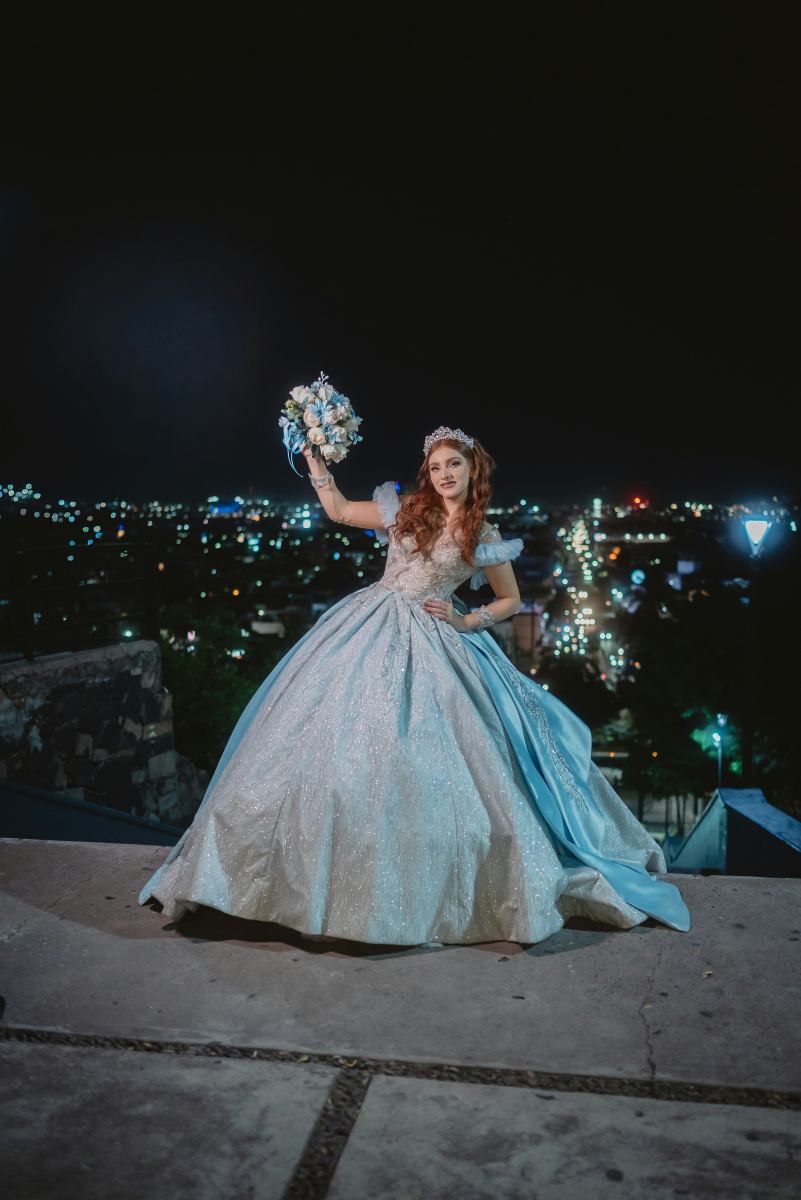 Valentina Torres — XV Años